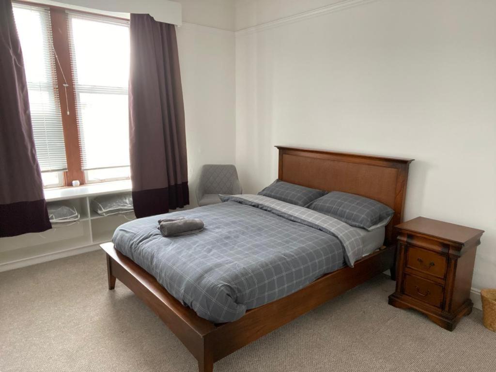 Apartment Spacious 3 Bedroom In Centre