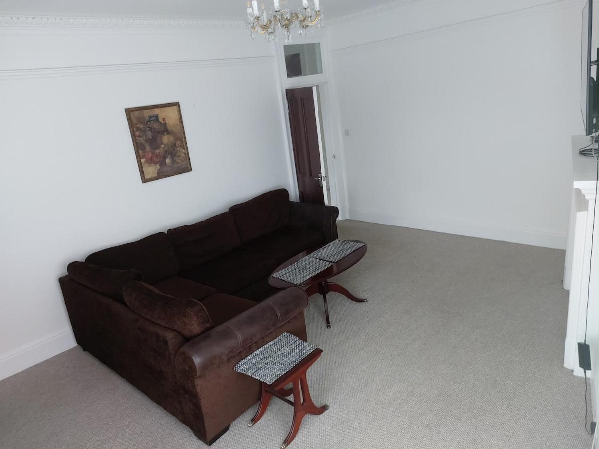 Apartment Spacious 3 Bedroom In Centre Campbeltown